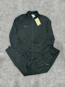 Conjunto NK Dri-Fit 2021 (Cinza e Branco)